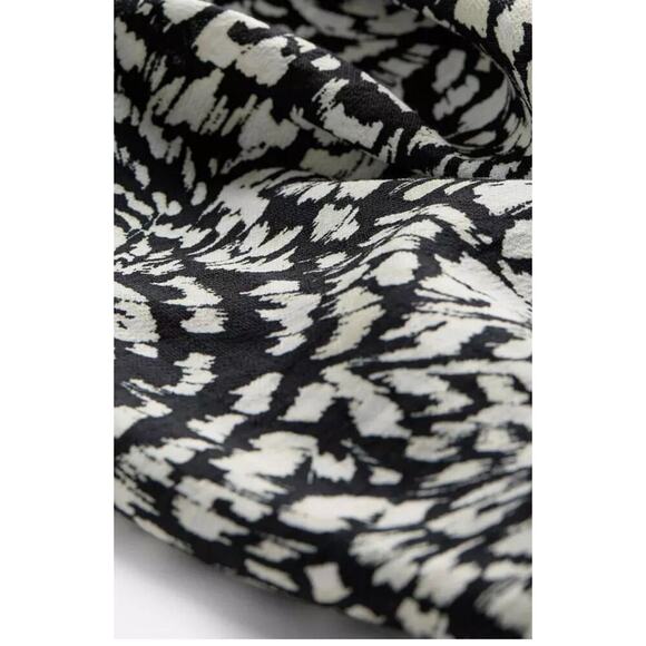 H & M Sleeveless Black and White patterned wrap mini sheath dress size XL - Picture 3 of 12